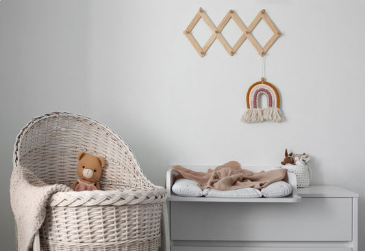 Choisir la décoration de la chambre de bébé : les couleurs et matières naturelles